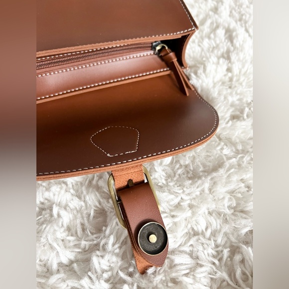 NEW Beautiful Brown Purse - Picture 4 of 5